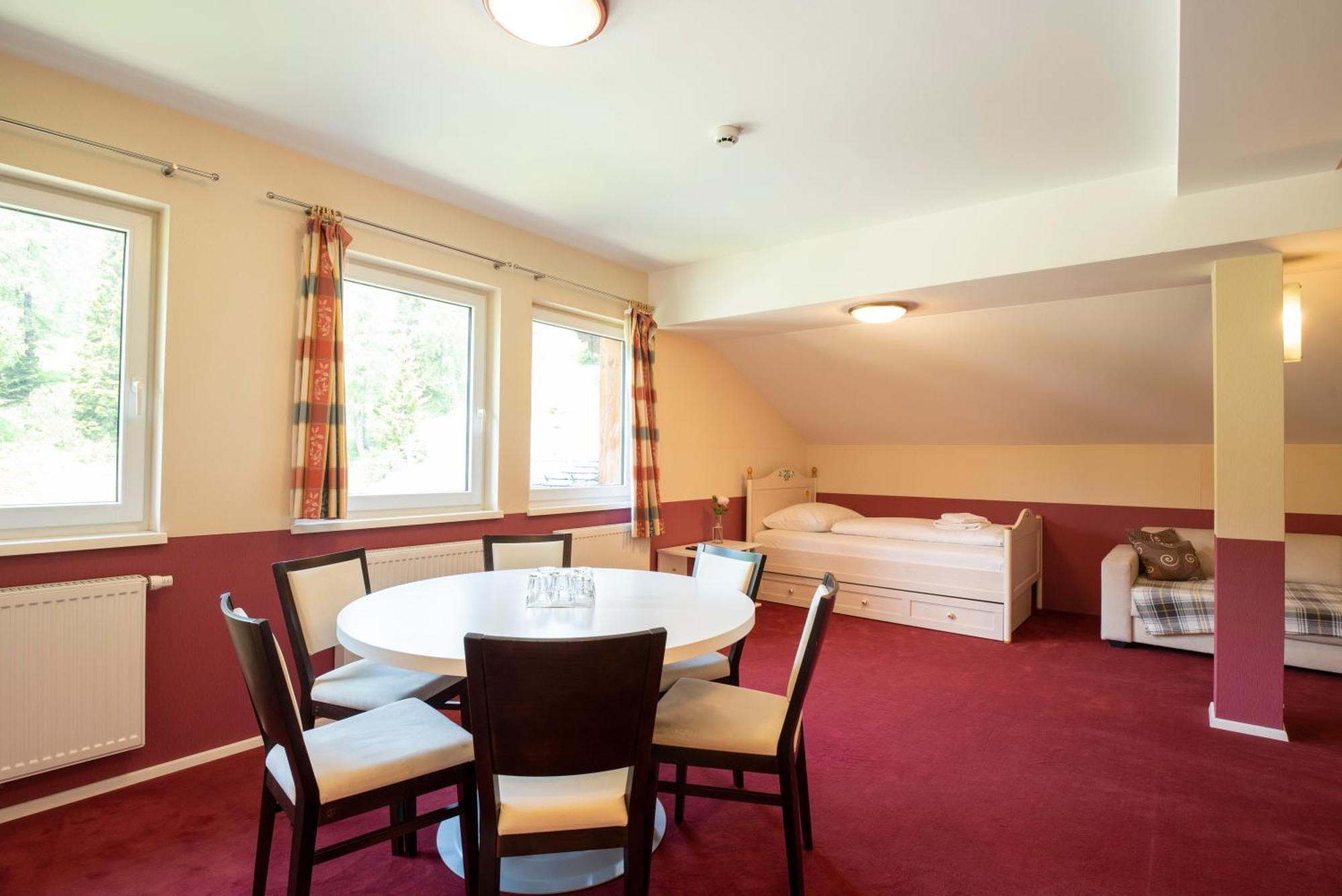 Hotel Alpen Arnika Tauplitzalm Ngoại thất bức ảnh